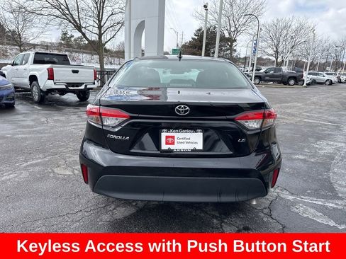 Used 2025 Toyota Corolla LE image 7