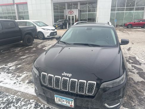 Used 2019 Jeep Cherokee Limited image 6