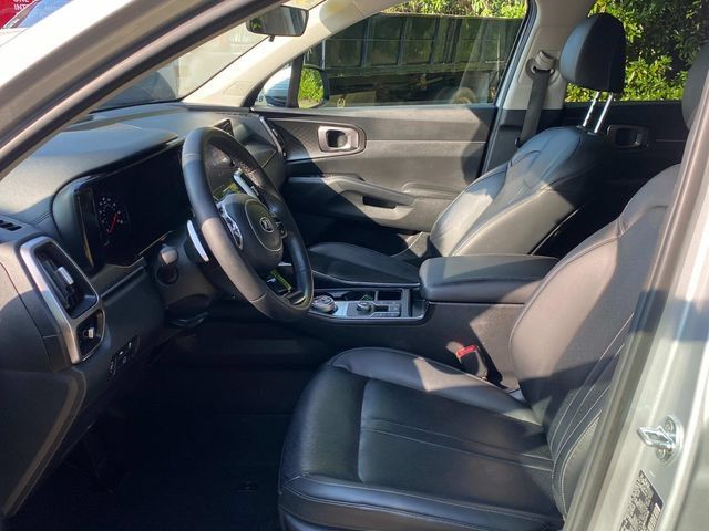 Used 2021 Kia Sorento EX FWD image 11