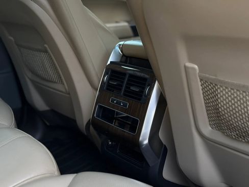 Used 2017 Land Rover Range Rover Sport HSE image 26