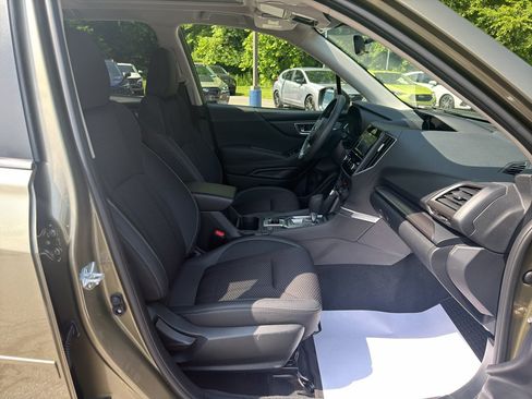 Certified 2024 Subaru Forester Premium AWD/4WD image 22