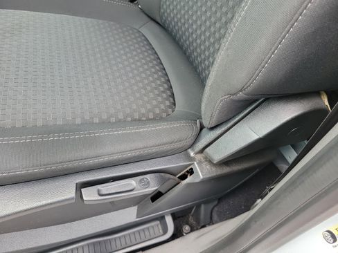 Used 2022 Ford Transit Connect XLT FWD image 19
