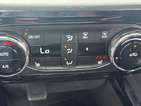 New 2026 Chevrolet Trax LT w/ Driver Confidence Package FWD image 21