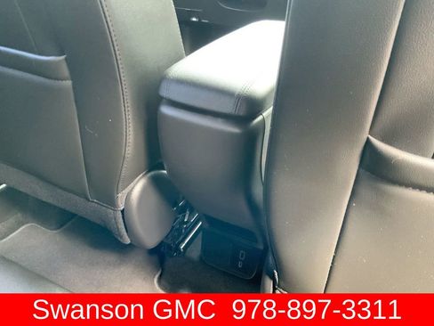 Certified 2024 Buick Encore GX Preferred FWD image 29
