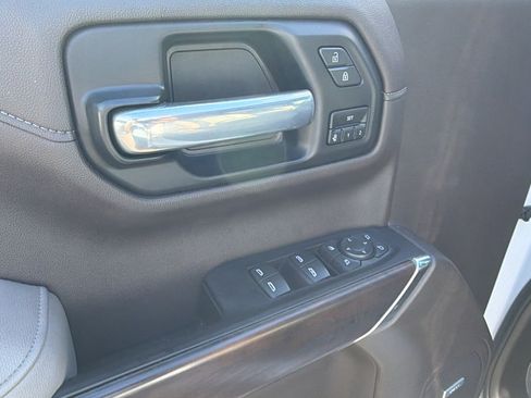 Used 2021 GMC Sierra 1500 SLT w/ SLT Premium Plus Package AWD/4WD image 15