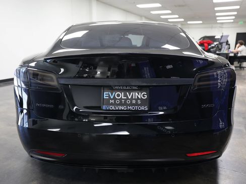 Used 2018 Tesla Model S 100D AWD/4WD image 9
