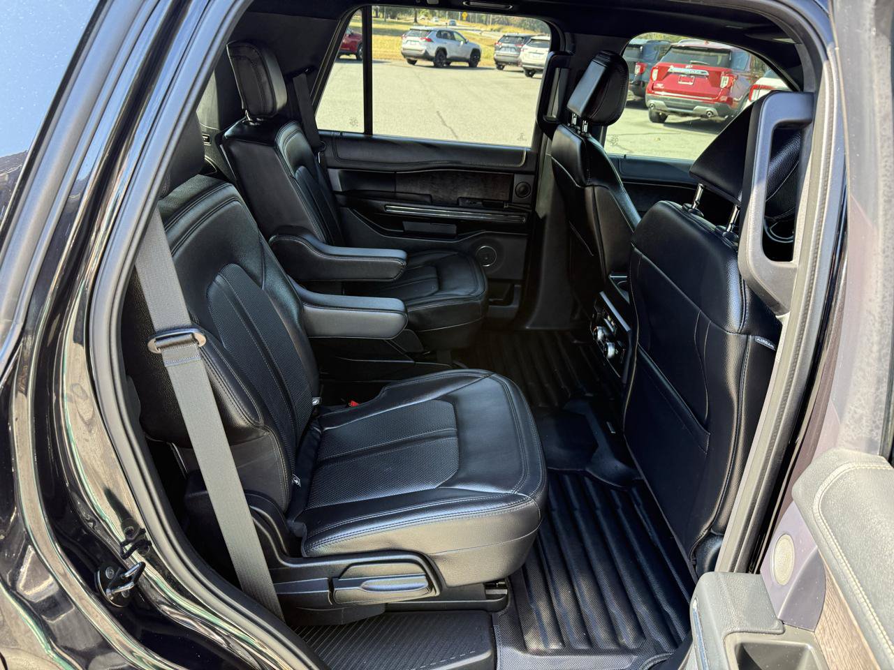 Used 2021 Ford Expedition Limited AWD/4WD image 21