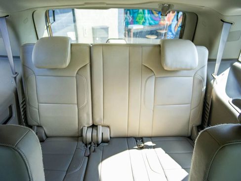 Used 2016 Chevrolet Tahoe LT AWD/4WD image 12