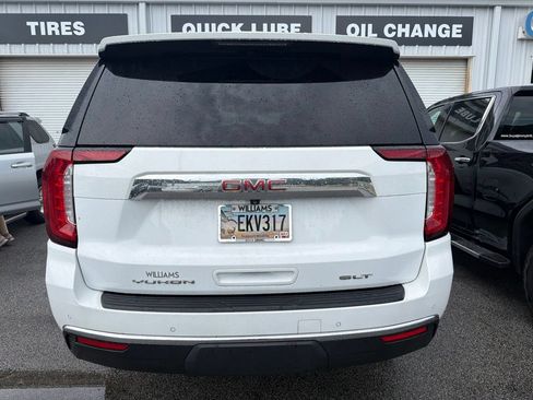 Used 2022 GMC Yukon XL SLT w/ SLT Premium Package AWD/4WD image 12