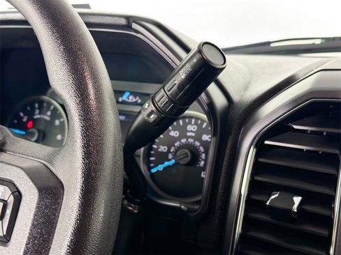 Used 2019 Ford F150 XLT w/ Trailer Tow Package image 13