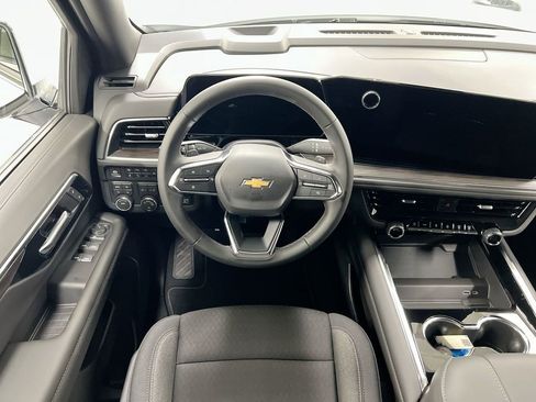 New 2026 Chevrolet Suburban LS AWD/4WD image 11