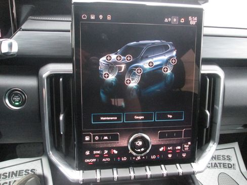 Certified 2025 GMC Acadia Elevation image 22