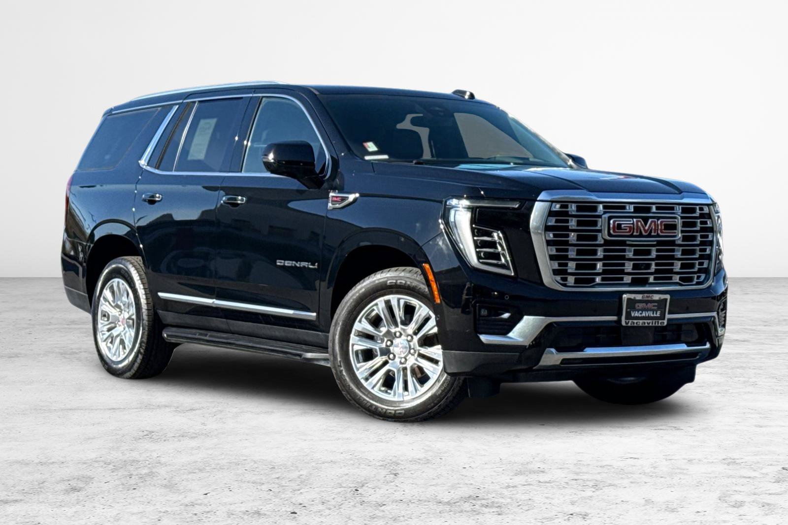 Used 2025 GMC Yukon Denali AWD/4WD image 2