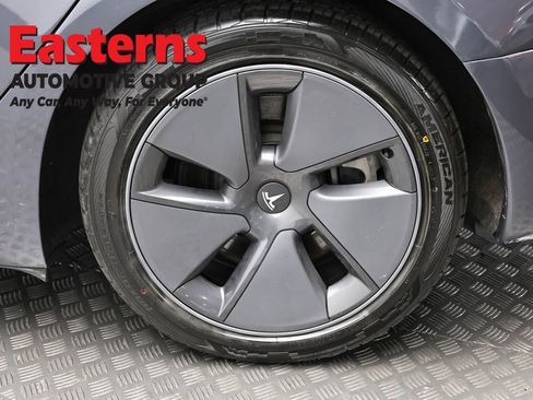 Used 2023 Tesla Model 3 Standard Range RWD image 8