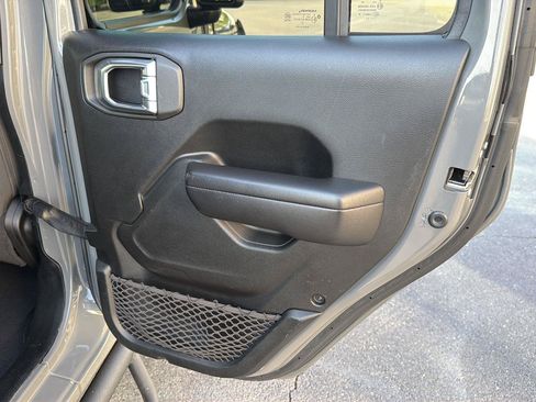 Used 2021 Jeep Wrangler Unlimited Sport AWD/4WD image 15