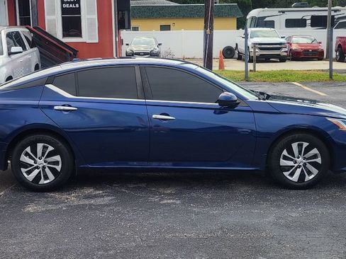 Used 2019 Nissan Altima 2.5 S FWD image 7