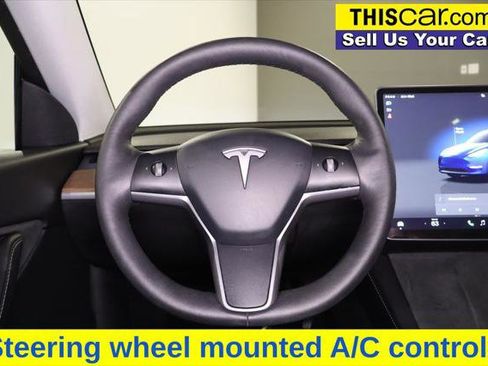 Used 2022 Tesla Model Y Long Range AWD/4WD image 15