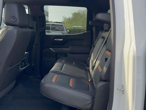 Used 2020 GMC Sierra 1500 AT4 w/ AT4 Premium Package AWD/4WD image 17
