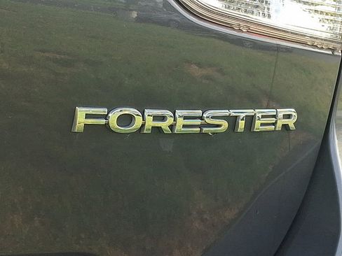 Used 2020 Subaru Forester Premium AWD/4WD image 10