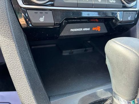 Certified 2017 Honda Civic EX-L image 27