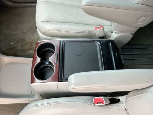 Used 2013 Toyota Sienna XLE FWD image 27