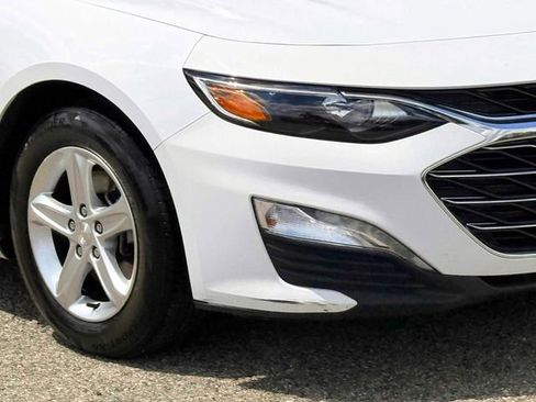 Used 2023 Chevrolet Malibu LT w/ Driver Confidence Package FWD image 9