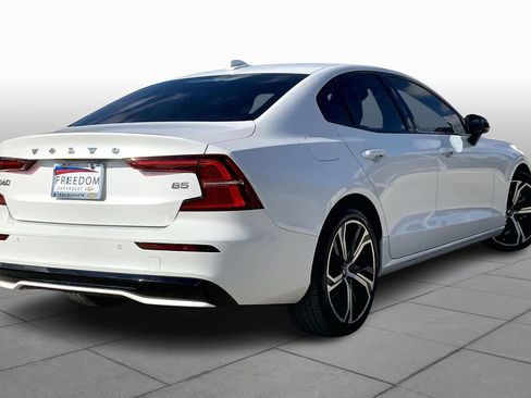 Used 2024 Volvo S60 B5 Core image 12