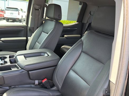 Used 2024 GMC Sierra 1500 SLT AWD/4WD image 30