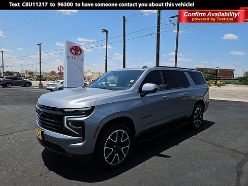 Used 2025 Chevrolet Suburban RST AWD/4WD image 1
