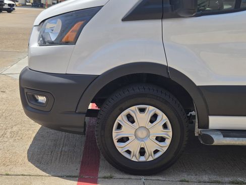 Used 2024 Ford Transit 250 Low Roof w/ Exterior Upgrade Package RWD image 5