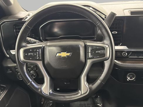 Used 2024 Chevrolet Silverado 1500 LT AWD/4WD image 5