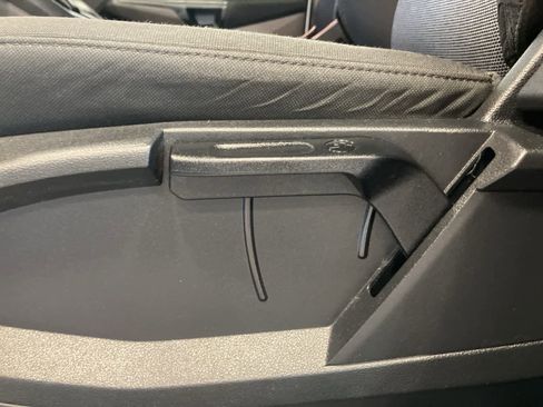 Used 2020 Ford Transit Connect XL image 11