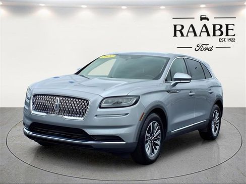 Used 2021 Lincoln Nautilus AWD w/ Equipment Group 101A image 3