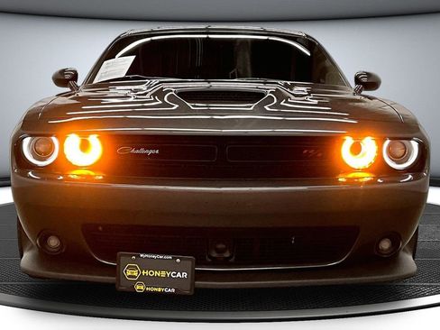 Used 2023 Dodge Challenger R/T Scat Pack w/ Plus Package RWD image 2