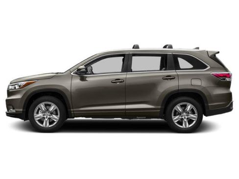 Used 2015 Toyota Highlander XLE AWD/4WD image 3