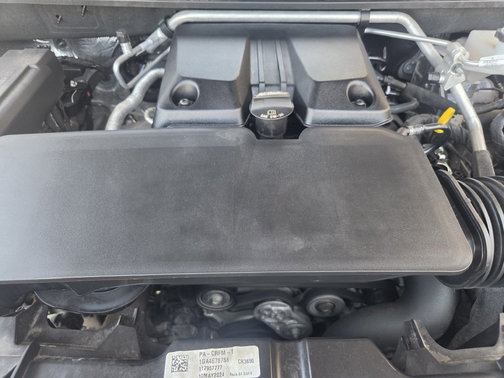 Used 2024 Chevrolet Colorado ZR2 w/ Technology Package AWD/4WD image 26