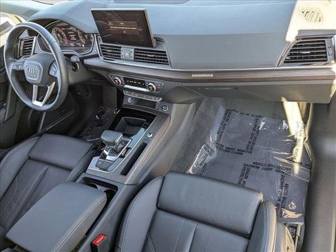 Certified 2025 Audi Q5 2.0T Premium Plus image 21