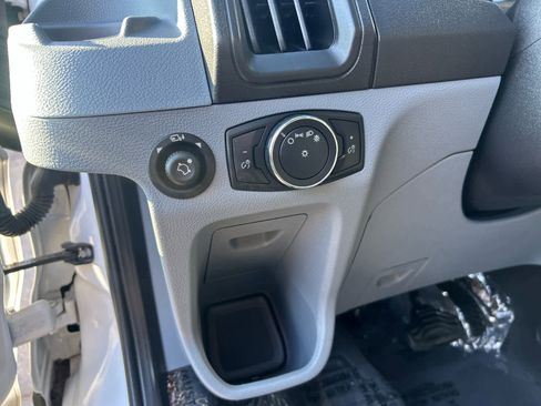 Used 2019 Ford Transit 150 XLT image 13