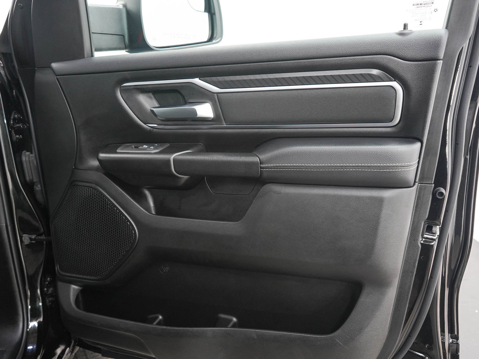 Used 2025 RAM 1500 Big Horn AWD/4WD image 12
