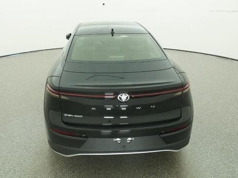 New 2026 Toyota Crown XLE image 7