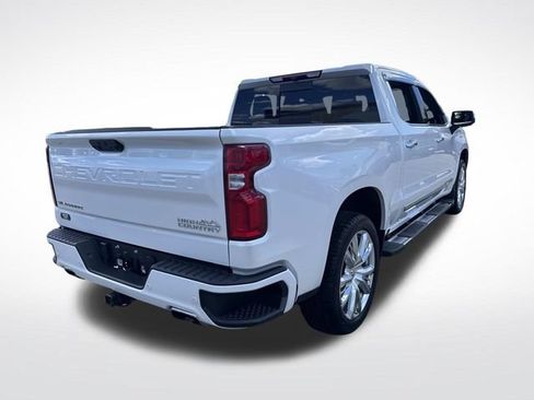 Used 2024 Chevrolet Silverado 1500 High Country w/ High Country Premium Package AWD/4WD image 7