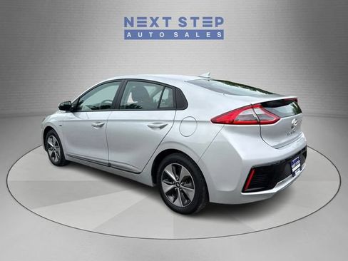Used 2019 Hyundai Ioniq Electric FWD image 5