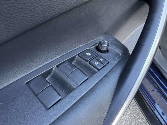 Used 2024 Toyota Corolla SE FWD image 23