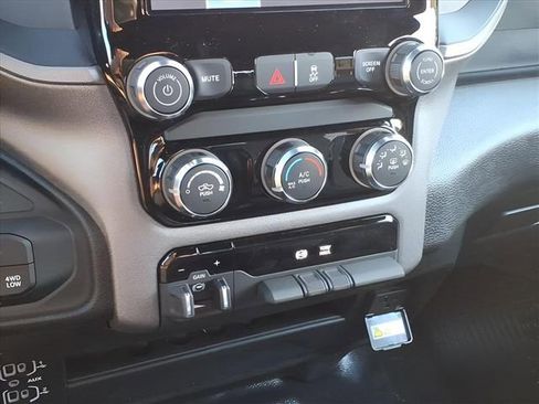 New 2026 RAM 2500 Tradesman w/ Chrome Appearance Group image 21