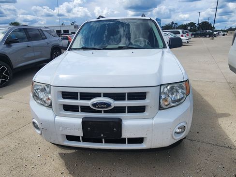 Used 2010 Ford Escape 2WD Hybrid image 2