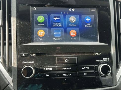 Used 2023 Subaru Crosstrek 2.0i Premium image 18