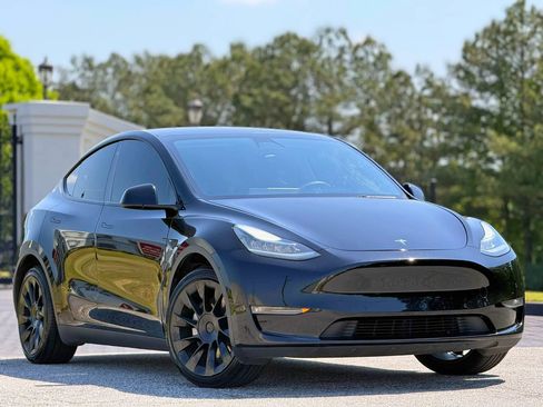 Used 2021 Tesla Model Y Long Range AWD/4WD image 4