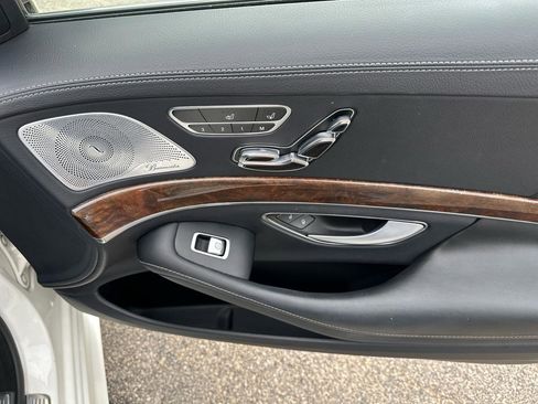 Used 2015 Mercedes-Benz S 550 4MATIC Sedan image 19