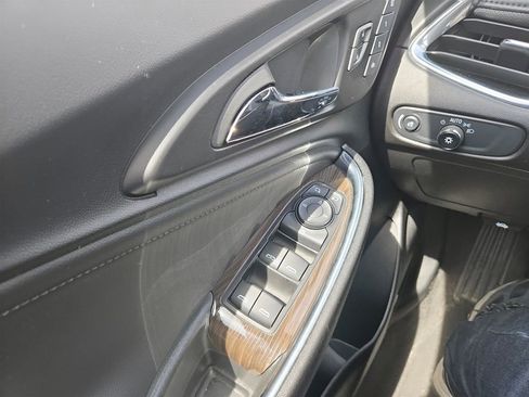 Used 2024 Chevrolet Malibu LT FWD image 22