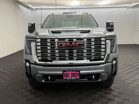 Used 2025 GMC Sierra 2500 Denali AWD/4WD image 6